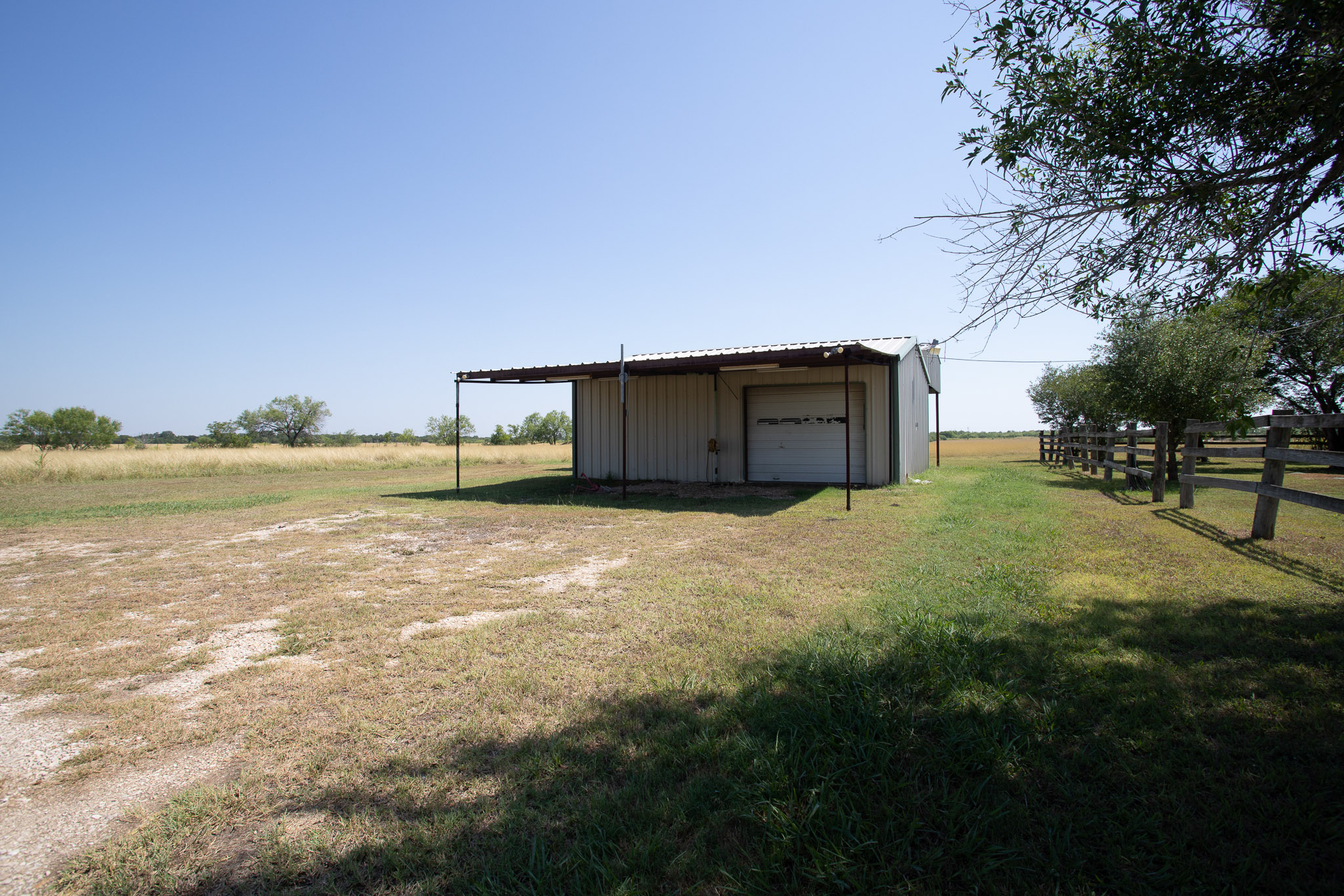 4692 South E River Road Martindale, TX 78655 - Photo 34 of 38
