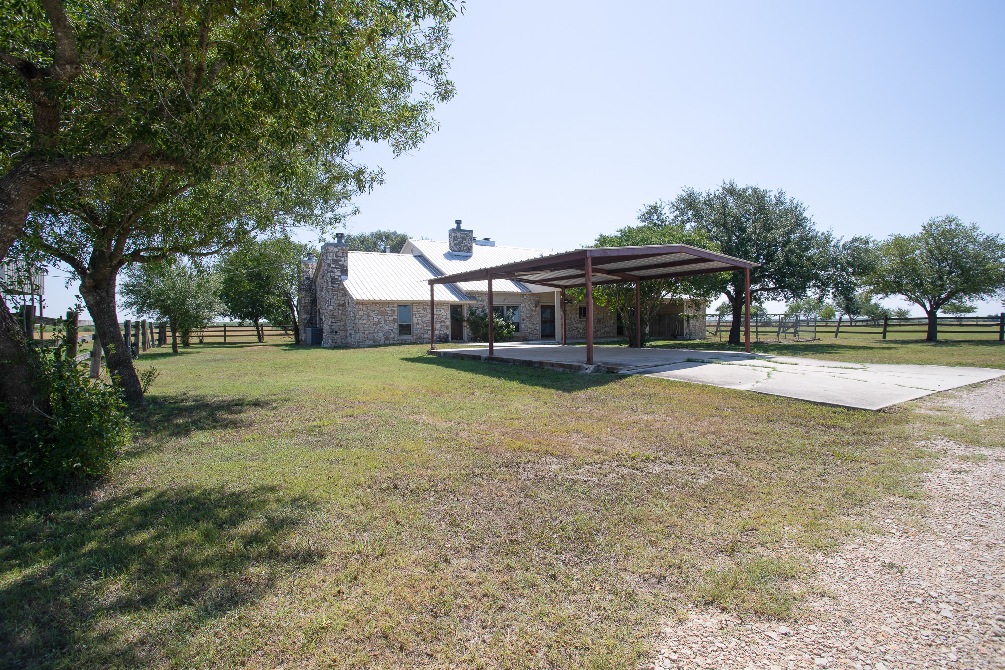 4692 South E River Road Martindale, TX 78655 - Photo 36 of 38