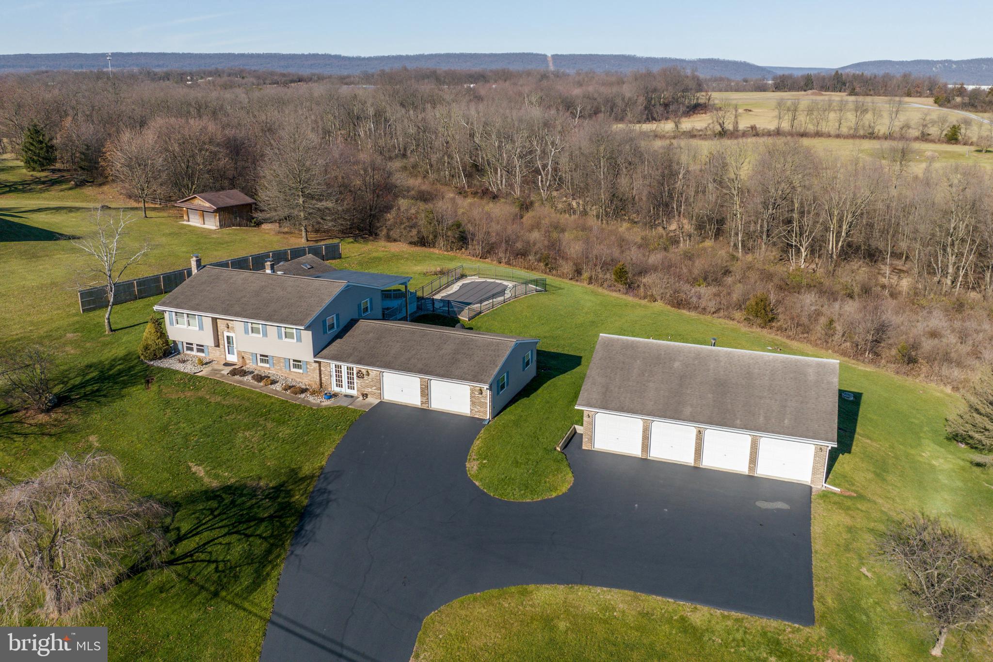 143 Awol Road Jonestown, PA 17038 - Photo 4 of 66 Gallery Image 4