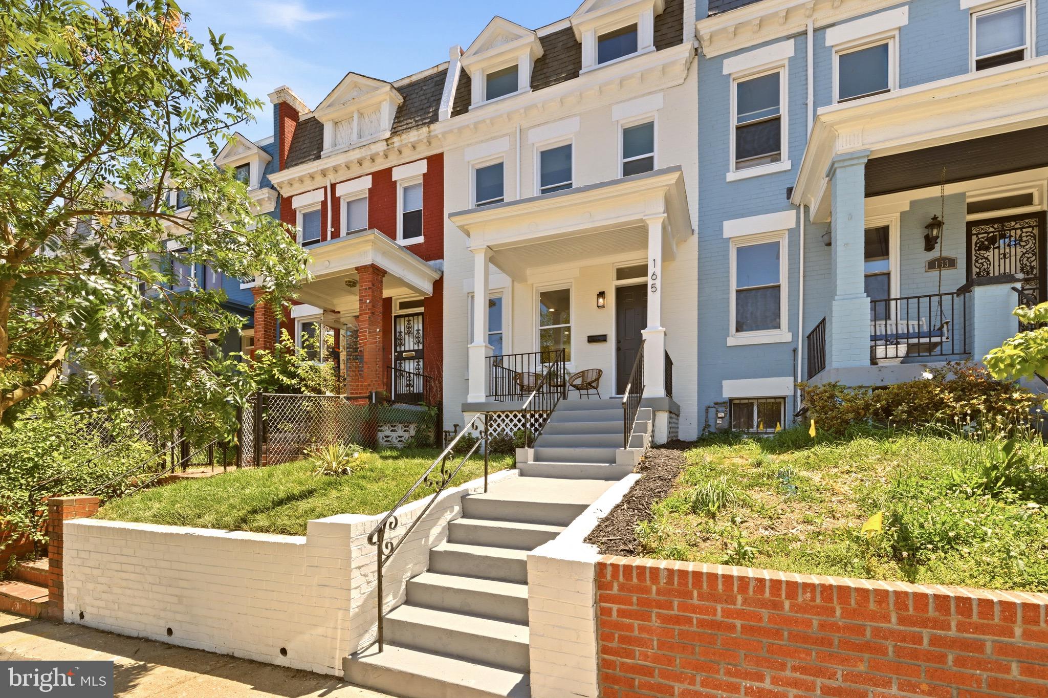 165 V Street Northeast Washington, DC 20002 - Photo 2 of 30