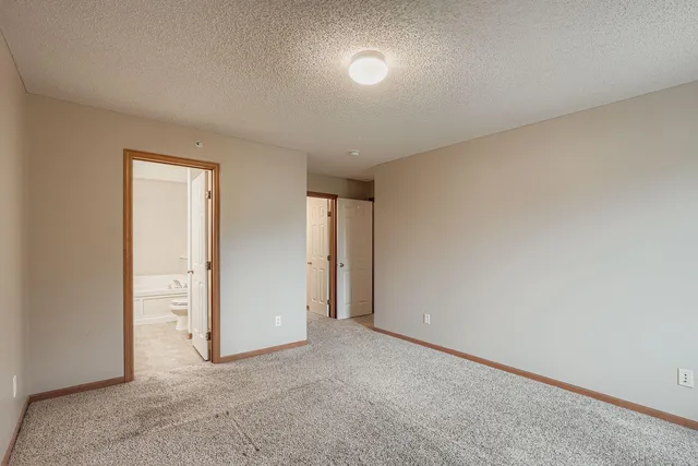$245,000 | 3275 Coleshire Path, Unit 24, Rosemount, MN 55068