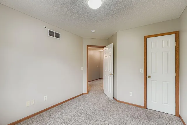$245,000 | 3275 Coleshire Path, Unit 24, Rosemount, MN 55068