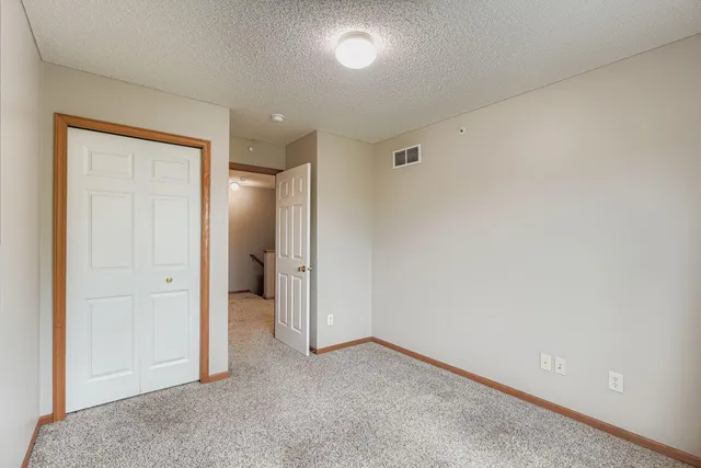 $245,000 | 3275 Coleshire Path, Unit 24, Rosemount, MN 55068