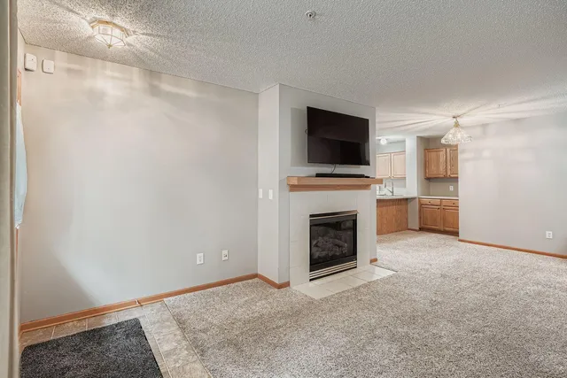 $245,000 | 3275 Coleshire Path, Unit 24, Rosemount, MN 55068