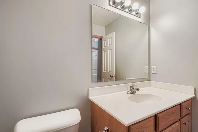 $245,000 | 3275 Coleshire Path, Unit 24, Rosemount, MN 55068