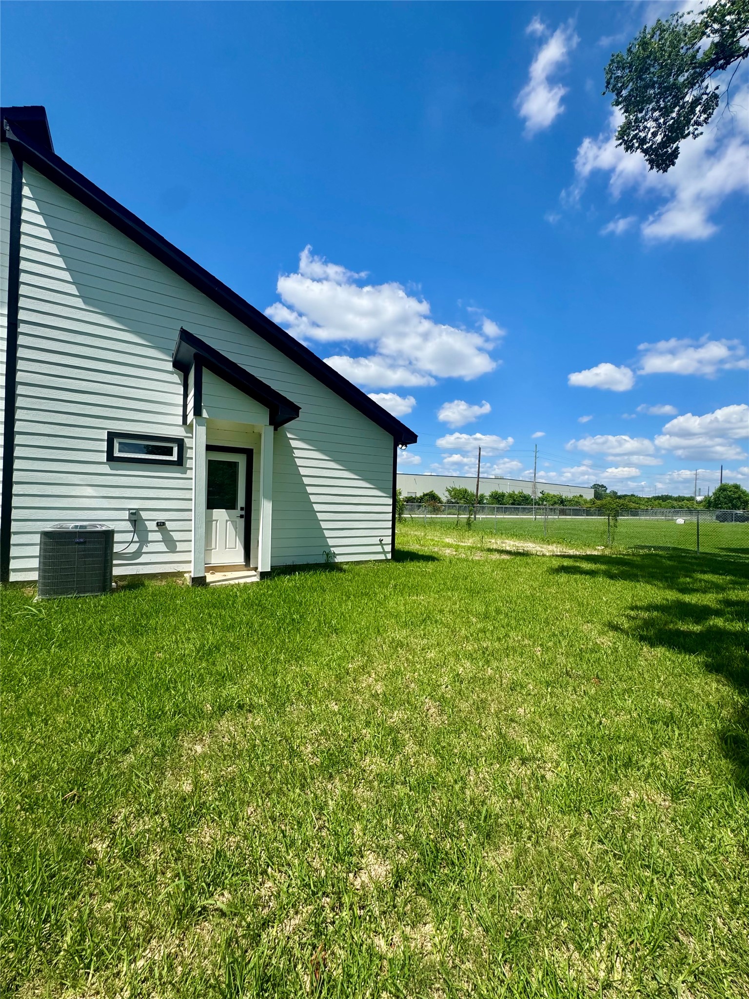 5710 Delmack Street, Unit B Houston, TX 77032 - Photo 29 of 30 Back Yard
