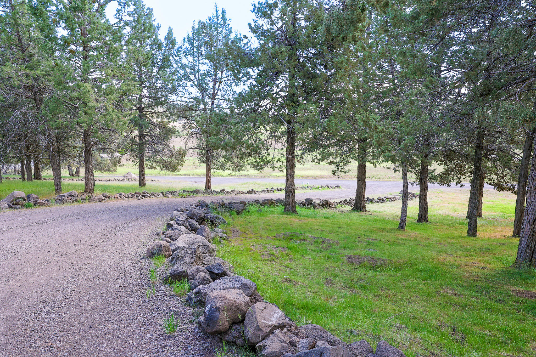 6620 Scottsbluff Road Klamath Falls, OR 97601 - Photo 50 of 51 Driveway Down