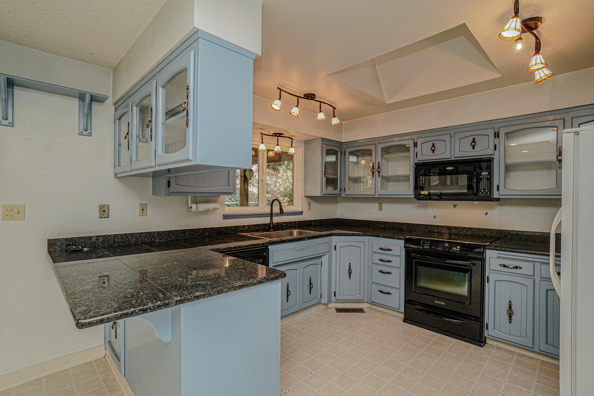 783 Trollview Road Grants Pass, OR 97527 - Photo 27 of 49 DSC08823