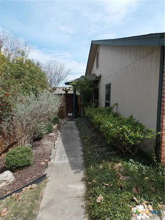 $1,445 | 1414 Leander, San Antonio, TX 78251