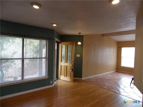 $1,445 | 1414 Leander, San Antonio, TX 78251
