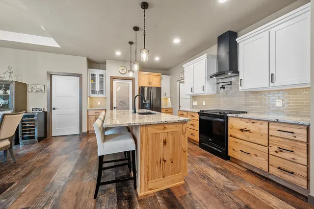 $689,900 | 1667 Torchwood Trail, De Pere, WI 54115