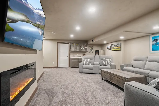 $689,900 | 1667 Torchwood Trail, De Pere, WI 54115