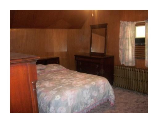 150 Highland Avenue McKees Rocks, PA 15136 - Photo 14 of 16 Master Bedroom.