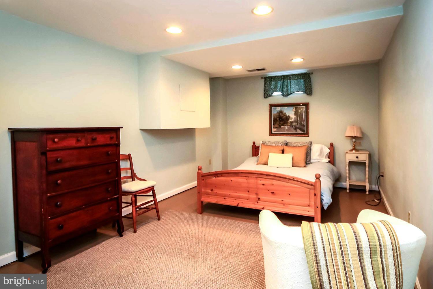 112 Brent Road Arnold, MD 21012 - Photo 18 of 30 Lower Level Bedroom / Quality Neutral Carpeting