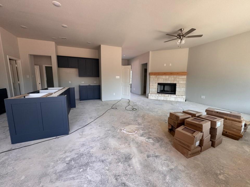 165 Oak Grv Way Springtown, TX 76082 - Photo 5 of 8