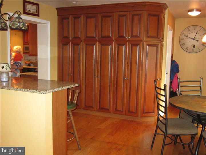 18 Barbara Drive Springfield, PA 19064 - Photo 8 of 19 Family Room