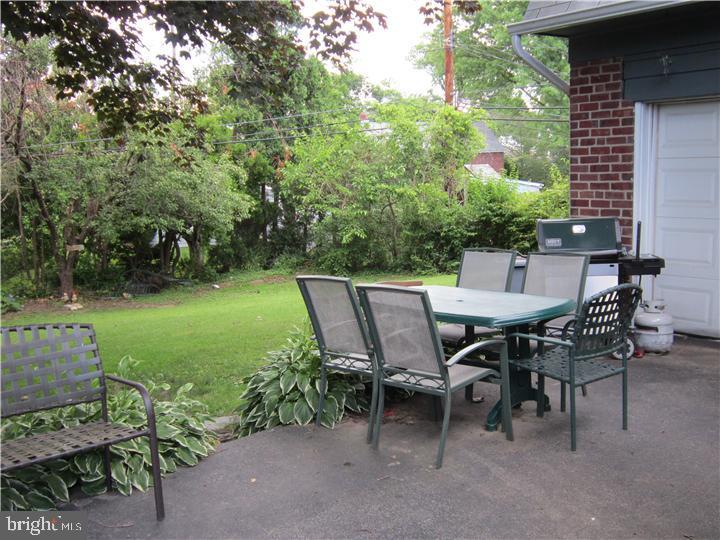18 Barbara Drive Springfield, PA 19064 - Photo 9 of 19 Patio