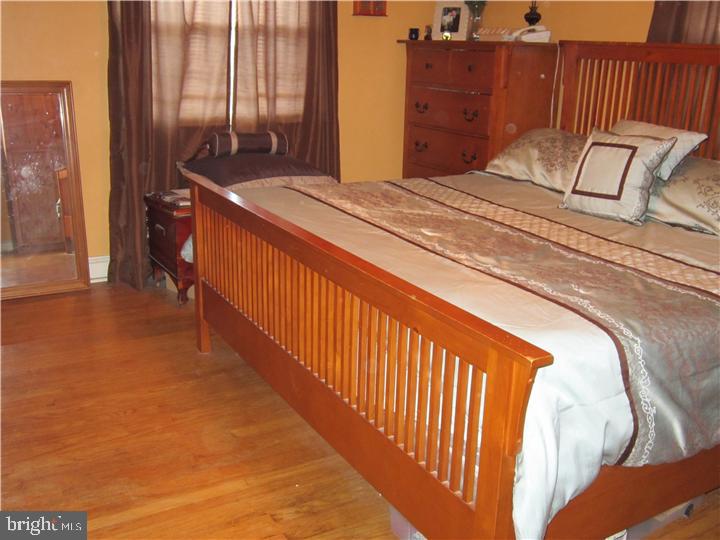 18 Barbara Drive Springfield, PA 19064 - Photo 10 of 19 Bedroom - Main