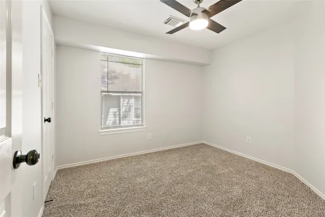 $2,300 | 10 Scenic Brook Court, The Woodlands, TX 77382