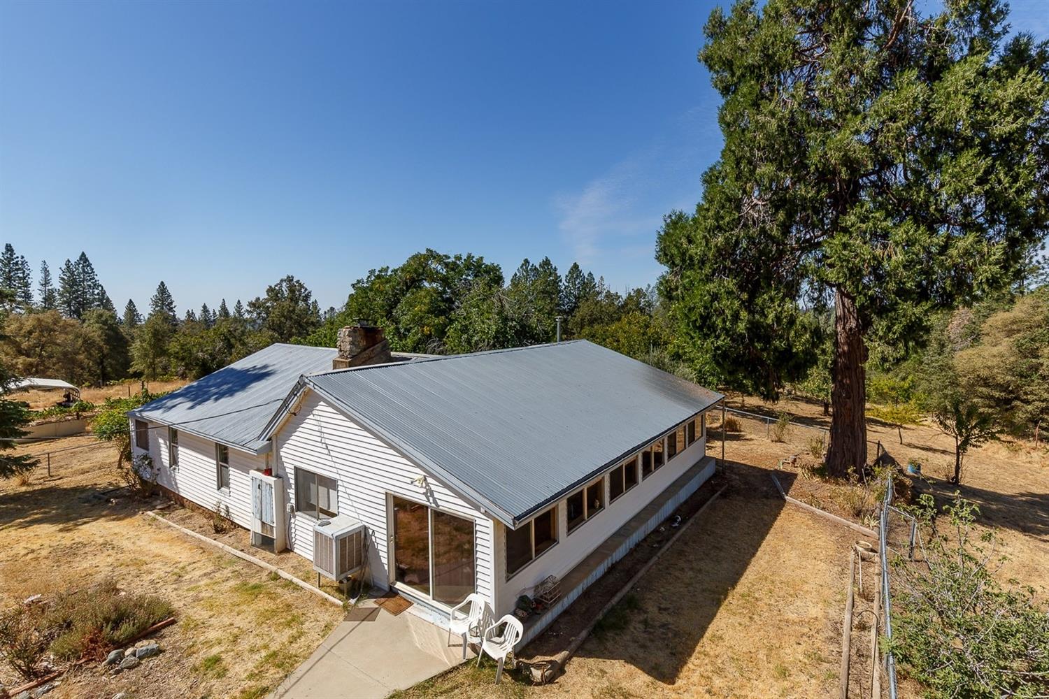 6155 Smither Road Mariposa, CA 95338 - Photo 22 of 78