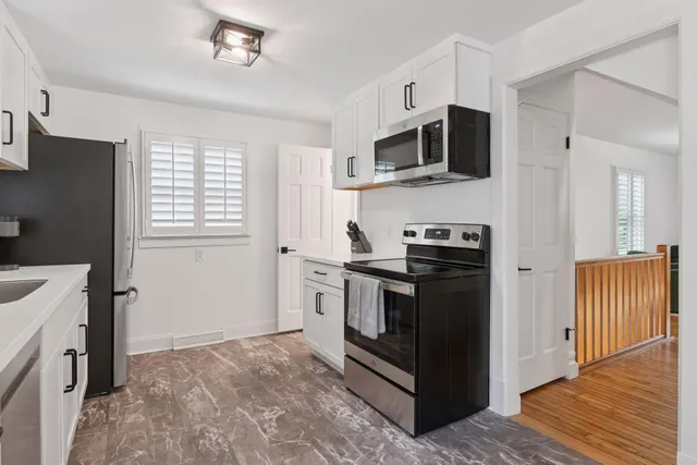 $745,000 | 129 Chicago Avenue North, Wayzata, MN 55391