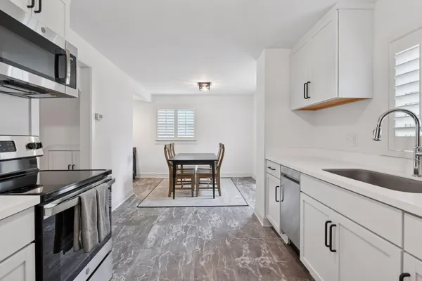 $745,000 | 129 Chicago Avenue North, Wayzata, MN 55391