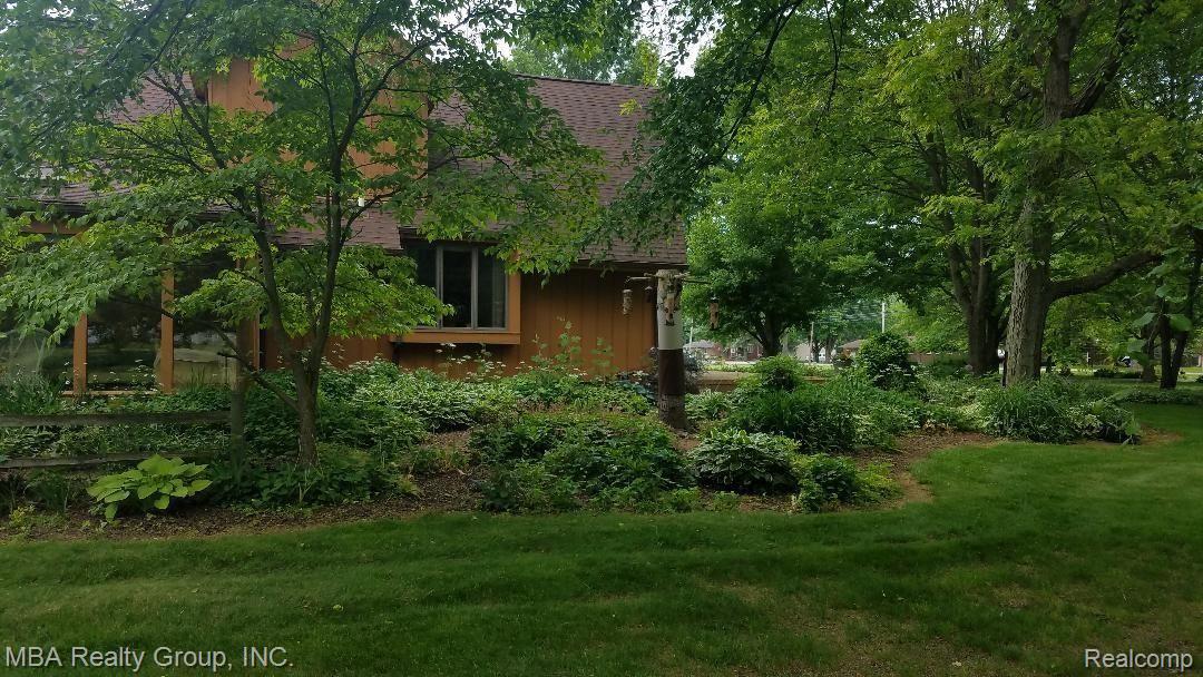 14371 Grafton Road Carleton, MI 48117 - Photo 22 of 81 Grafton side yard 7.jpg