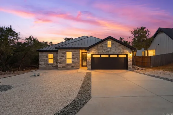 $429,999 | 1418 Cedar Grove Trail, Spring Branch, TX 78070