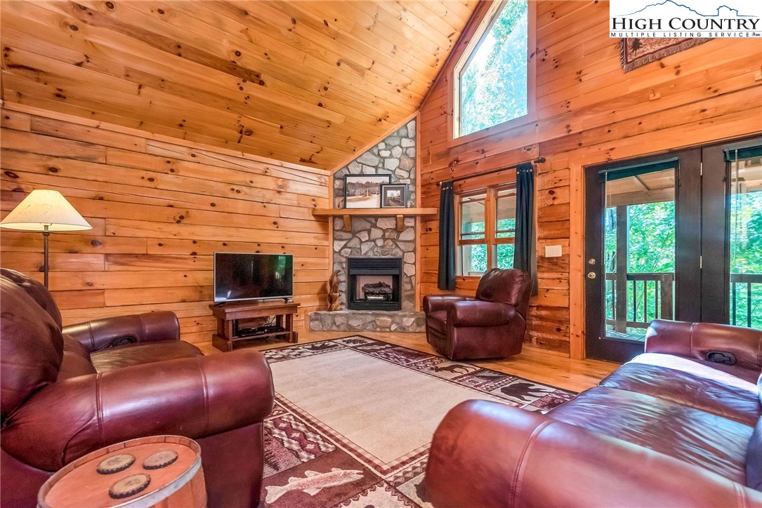 250 Jeb Hull Ridge Road Todd, NC 28684 - Photo 5 of 46 Gallery Image 5
