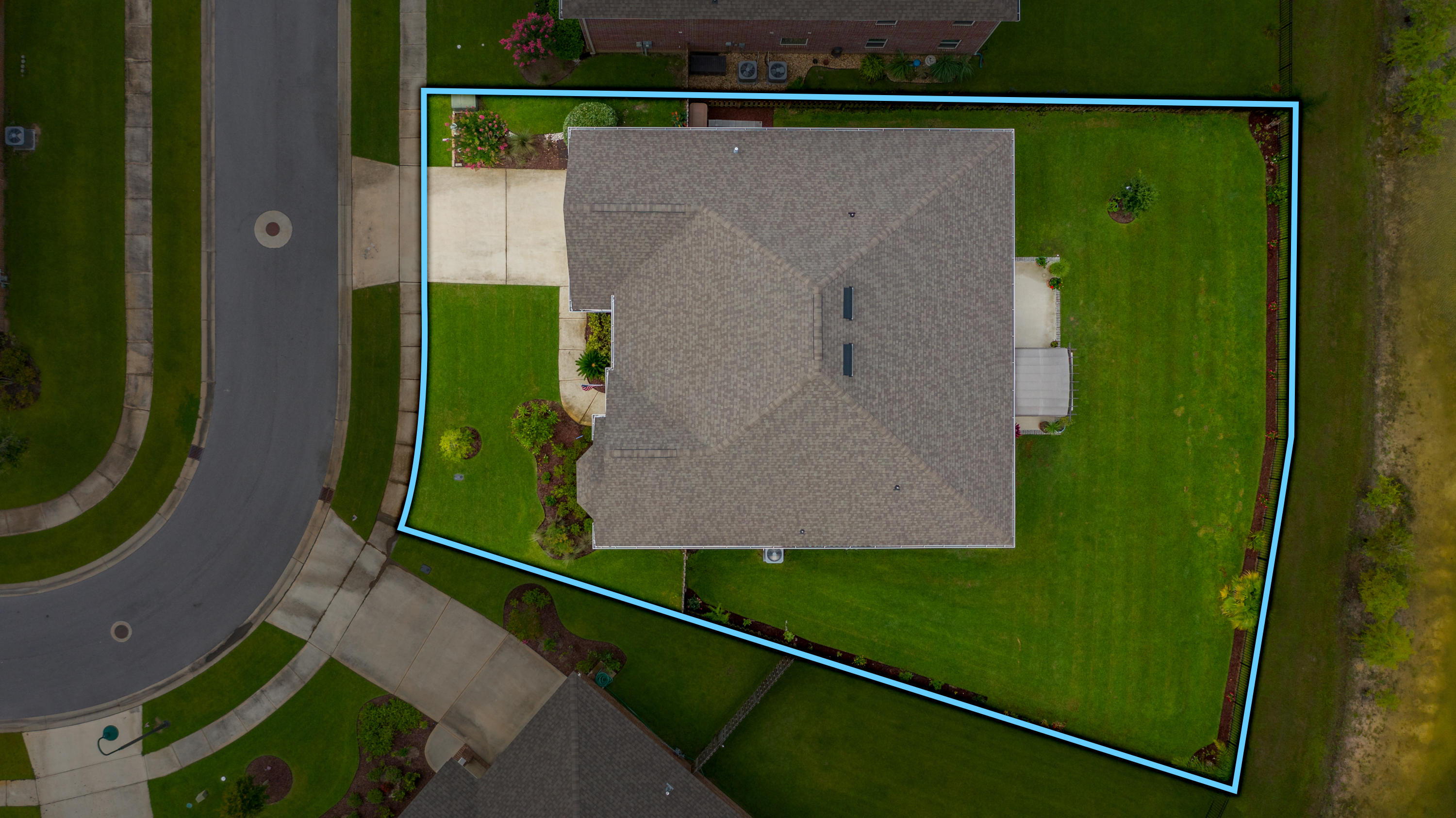 341 Lilly Bell Lane Freeport, FL 32439 - Photo 36 of 36 an aerial view of a house