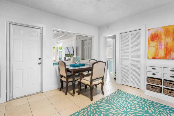 $7,000 | 342 Northeast 7th Avenue, Delray Beach, FL 33483