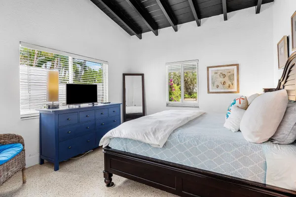 $7,000 | 342 Northeast 7th Avenue, Delray Beach, FL 33483