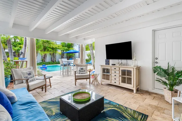 $7,000 | 342 Northeast 7th Avenue, Delray Beach, FL 33483