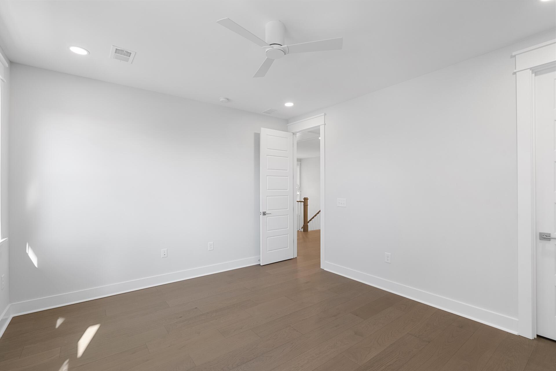 1461 Lieben Road Mount Pleasant, SC 29466 - Photo 32 of 35 SDH07814