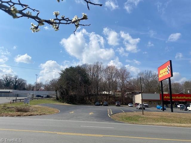 3746 North Patterson Ave  