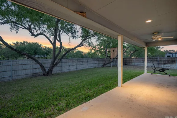 $289,000 | 533 Indian Crossing, Jourdanton, TX 78026