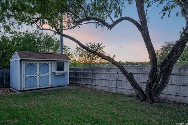 $289,000 | 533 Indian Crossing, Jourdanton, TX 78026