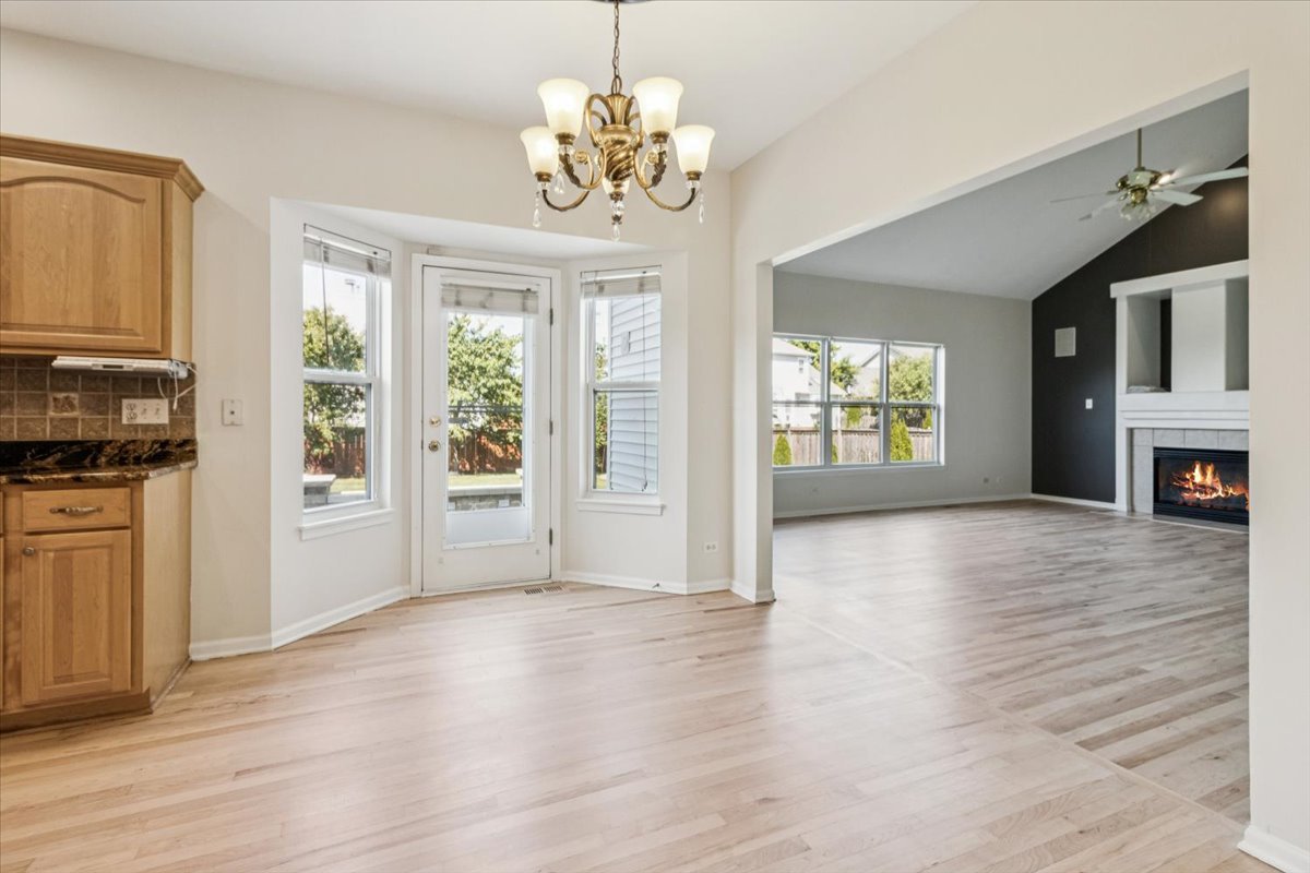 3437 Charlemaine Drive Aurora, IL 60504 - Photo 12 of 32