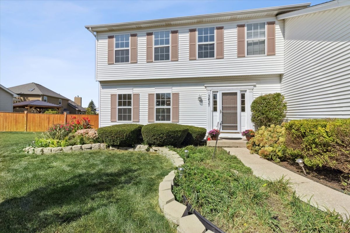 3437 Charlemaine Drive Aurora, IL 60504 - Photo 2 of 32