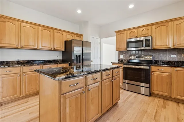 $624,900 | 3437 Charlemaine Drive, Aurora, IL 60504