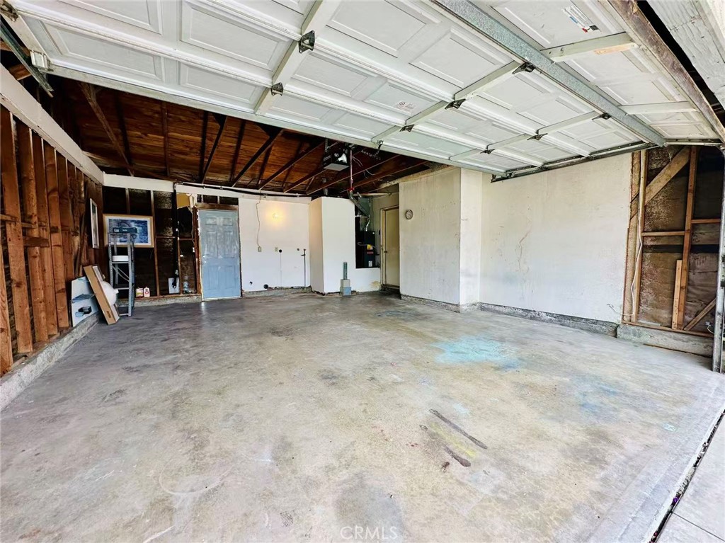 1459 West Wabash Street Rialto, CA 92376 - Photo 16 of 17 2 car attached garage