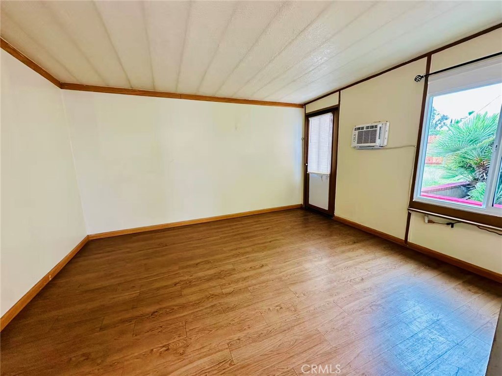 1459 West Wabash Street Rialto, CA 92376 - Photo 6 of 17 family room