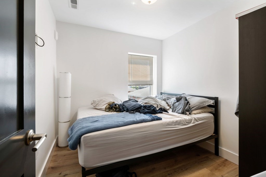 211 West 9th Street Boston, MA 02127 - Photo 21 of 38