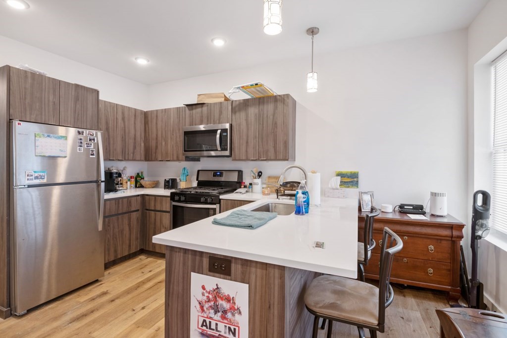 211 West 9th Street Boston, MA 02127 - Photo 26 of 38