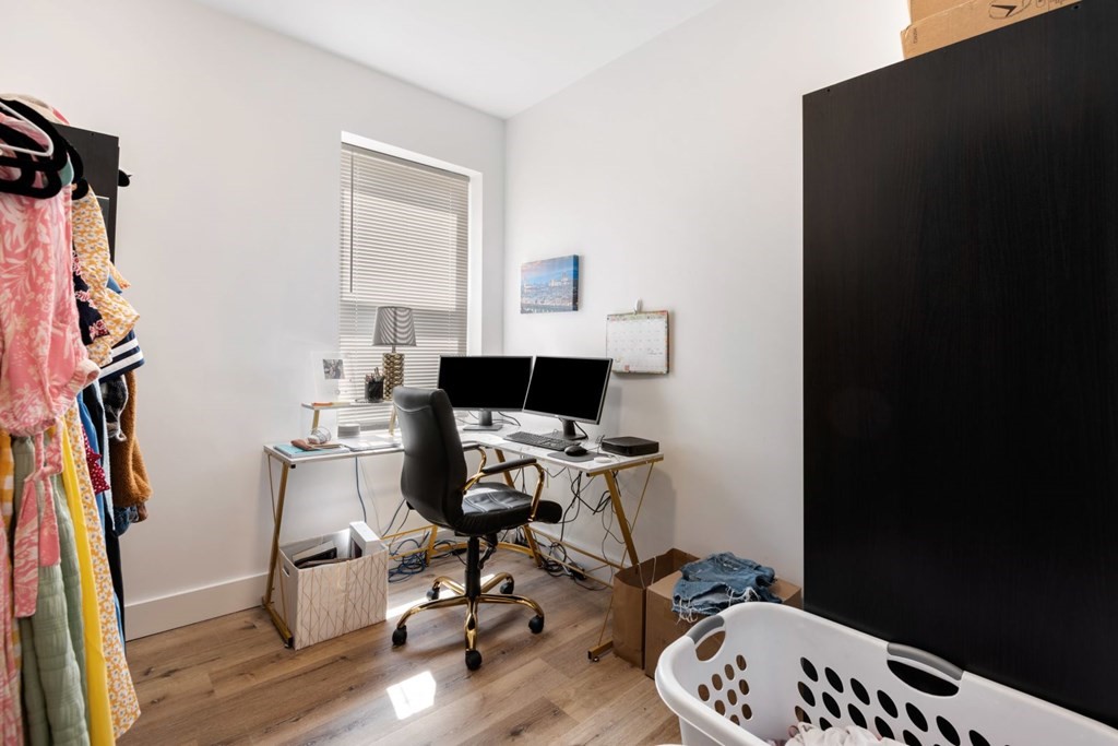 211 West 9th Street Boston, MA 02127 - Photo 31 of 38