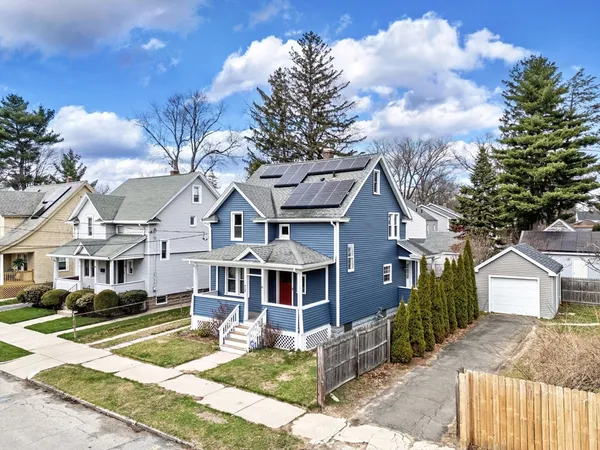 $299,900 | 72 Larkspur Street, Springfield, MA 01108