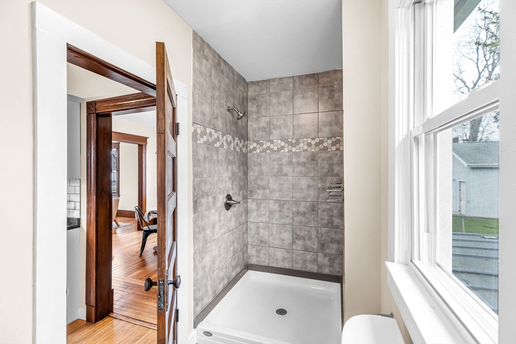 72 Larkspur Street Springfield, MA 01108 - Photo 13 of 33