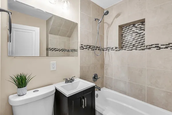 $299,900 | 72 Larkspur Street, Springfield, MA 01108