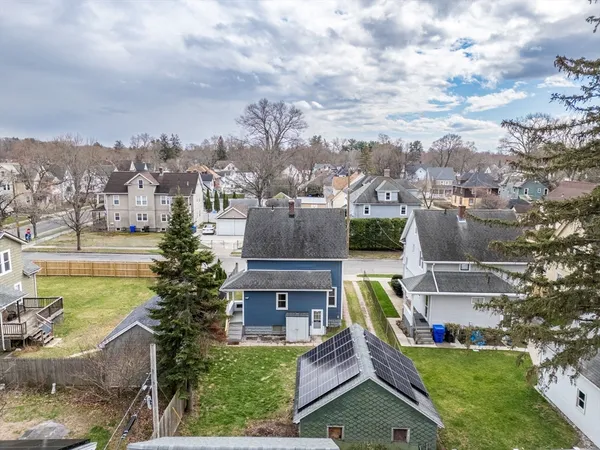 $299,900 | 72 Larkspur Street, Springfield, MA 01108