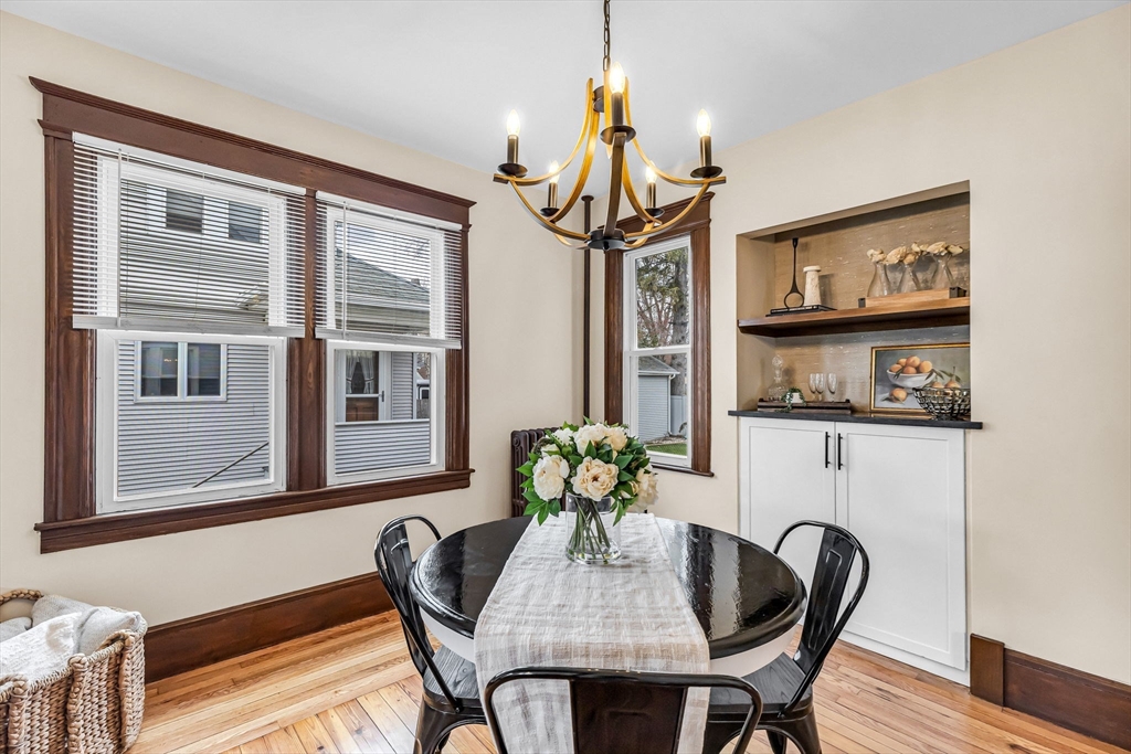 72 Larkspur Street Springfield, MA 01108 - Photo 6 of 33